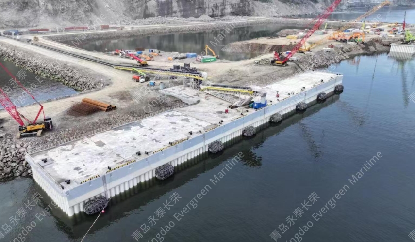 青岛永泰长荣充气橡胶护舷非洲几内亚矿场安装成功