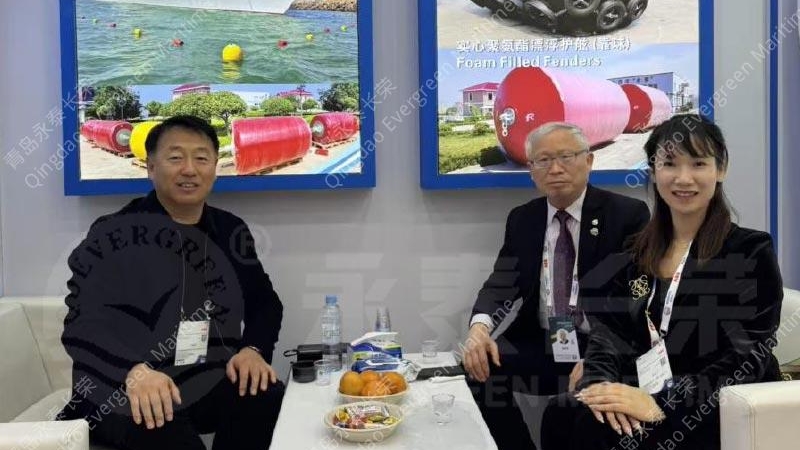 青岛永泰船舶闪耀上海海事展，气囊护舷靠球产品硕果累累
