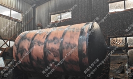 2.5×4米EVA泡沫填充实心聚氨酯漂浮护舷靠球碰垫(FF2540)车间锦纶线缠绕生产图片