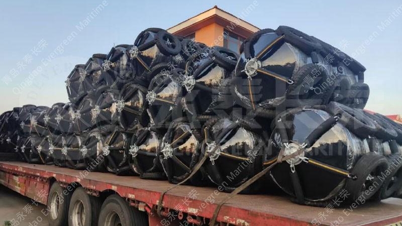 720个泡沫填充实心护舷FF1020发货将应用于俄罗斯北极项目