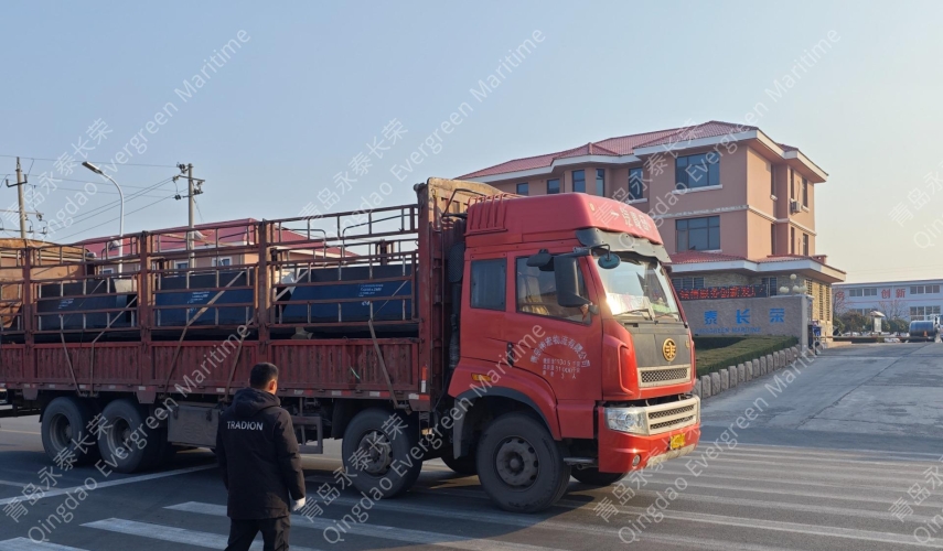 青岛永泰长荣SA型码头专用橡胶护舷SA800H×2500×2900L装9.6米整车车发货