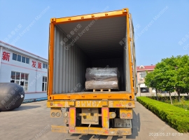 青岛永泰长荣两只3×20米的船舶上排下水气囊(qn30200)装20小柜发货