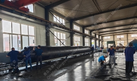 青岛永泰长荣1.5×15米锦纶五层船舶下水气囊(qn15150-5)车间生产图片